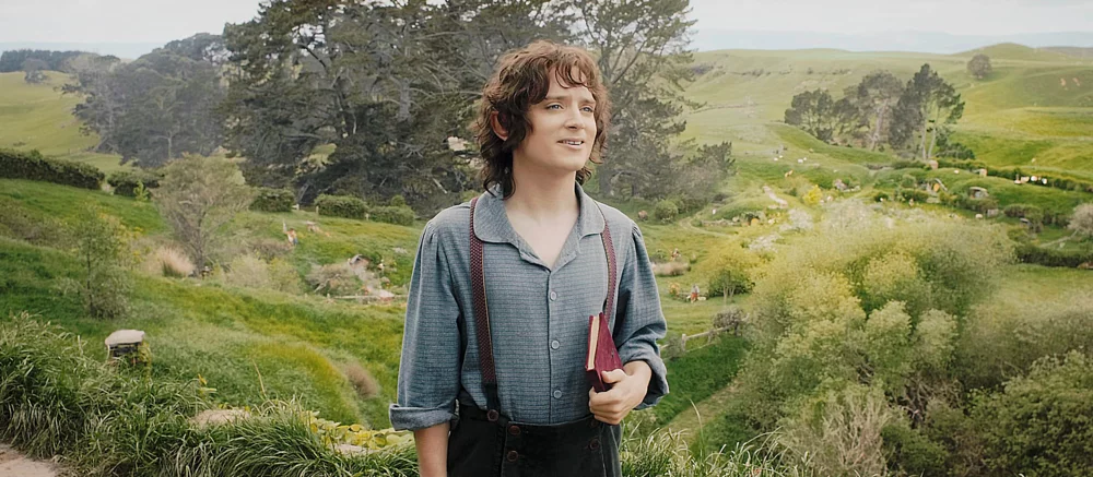 Исполнитель роли Фродо Бэггинса намекнул на знаковые камео в новом «Властелине колец» и одобрил сценарий фильма