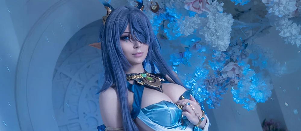 Косплеерша показала реальную Лауму из Genshin Impact