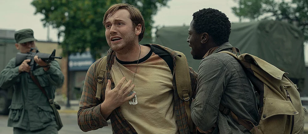 Новая экранизация Стивена Кинга. Стоит ли смотреть драму «Долгая прогулка»