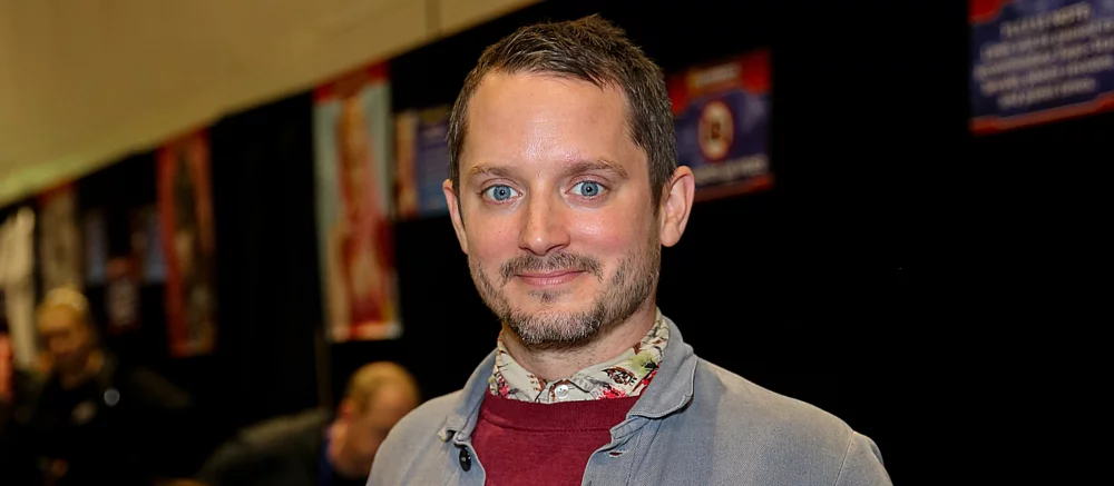 Видео: Элайджа Вуд появился на свадьбе фанатов «Властелина колец»