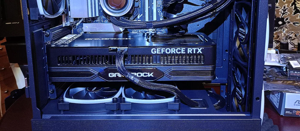 Игровой тандем 2025 года: AMD Ryzen 7 9700X и GeForce RTX 5070 Ti лучшая связка для 1440p