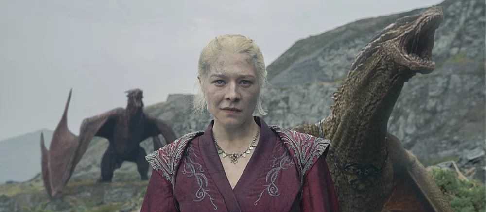 Приквел «Игры Престолов» под названием «Дом Дракона» продлили на 4 сезон + HBO показала новые кадры 3-го