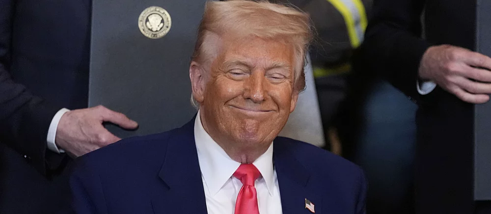 СМИ: Дональд Трамп надавил на Paramount, чтобы студия сняла четвертый «Час пик»