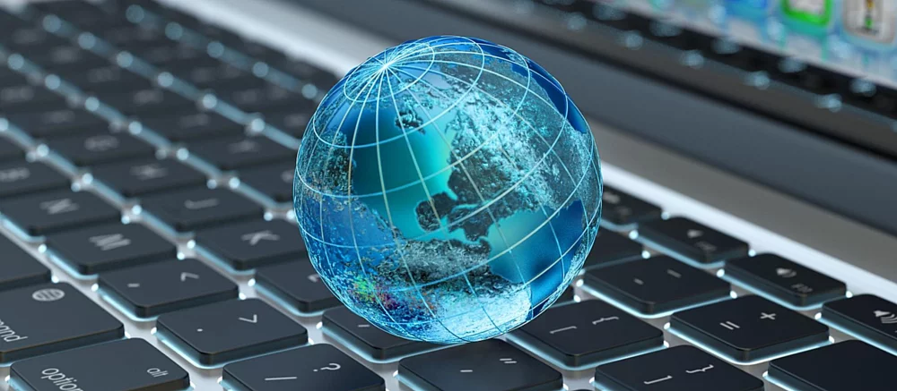 СМИ: сайты в РФ могут начать штрафовать за авторизацию через иностранные сервисы и почту