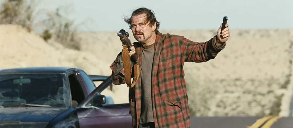 В «цифре» вышел один из главных фильмов 2025 года — «Битва за Битвой» с Леонардо ДиКаприо