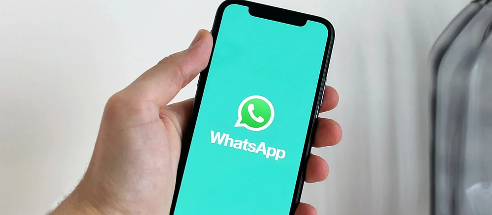 Пользователи WhatsApp из России массово жалуются на сбои в работе мессенджера