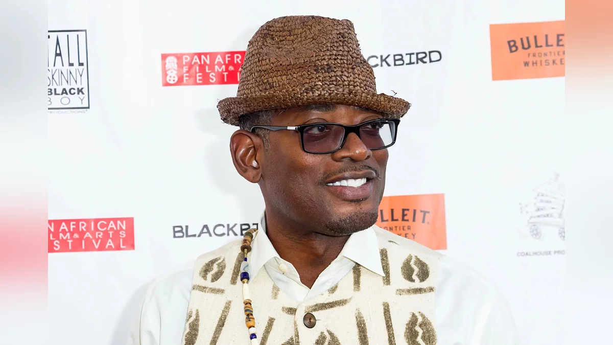 ТиСи Карсон мог видеть сценарий ремейка. В частности, детали, касающиеся эротики