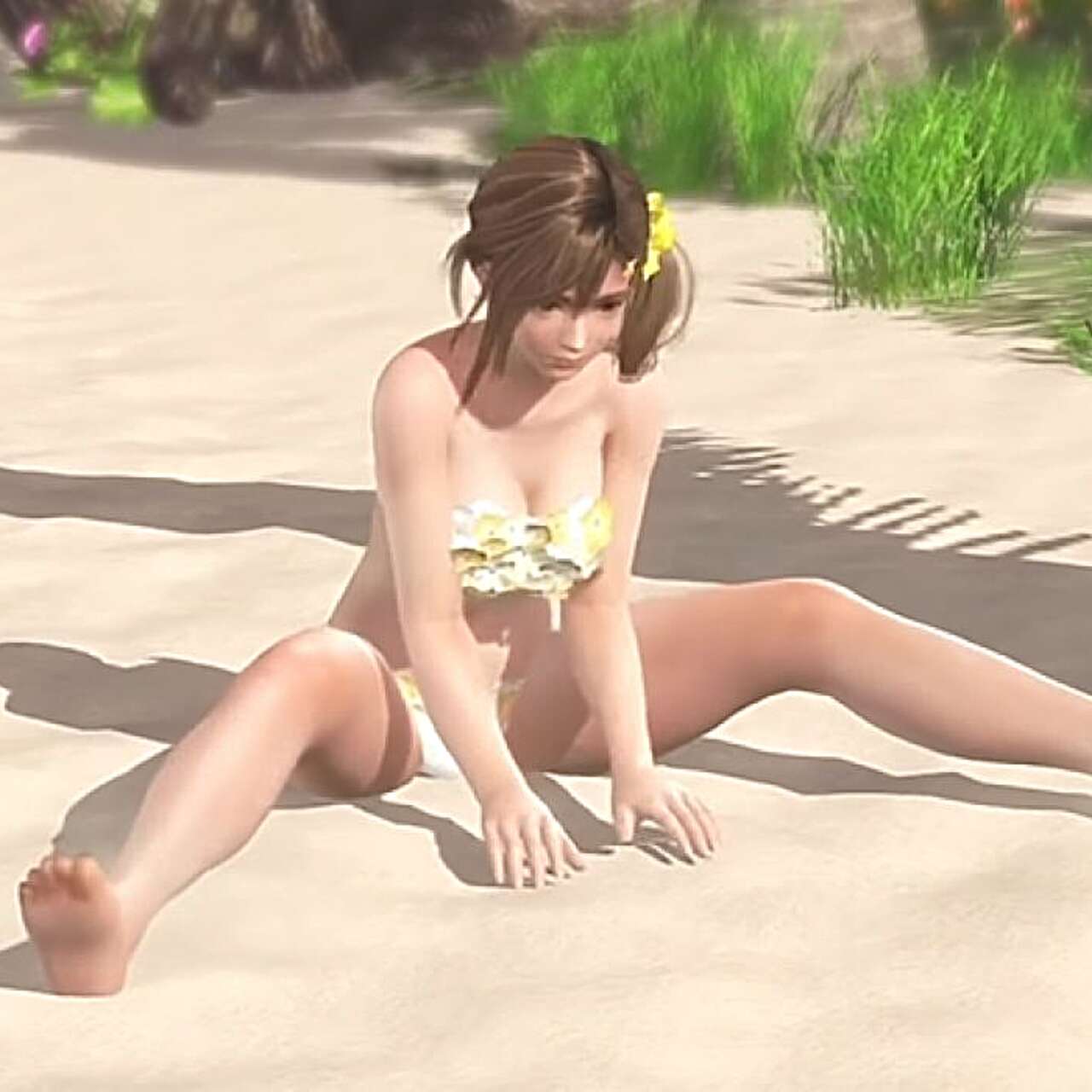 В новом трейлере DOA Xtreme 3: Scarlet застенчивая Мисаки в бикини загорает  на пляже