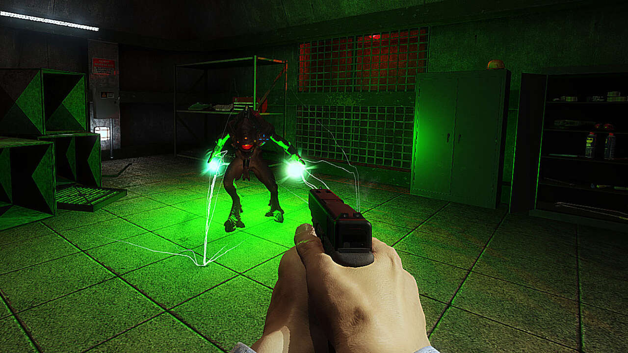 У фанатского ремейка Half-Life: Blue Shift и Opposing Force под названием  Operation: Black Mesa появилась страница в Steam