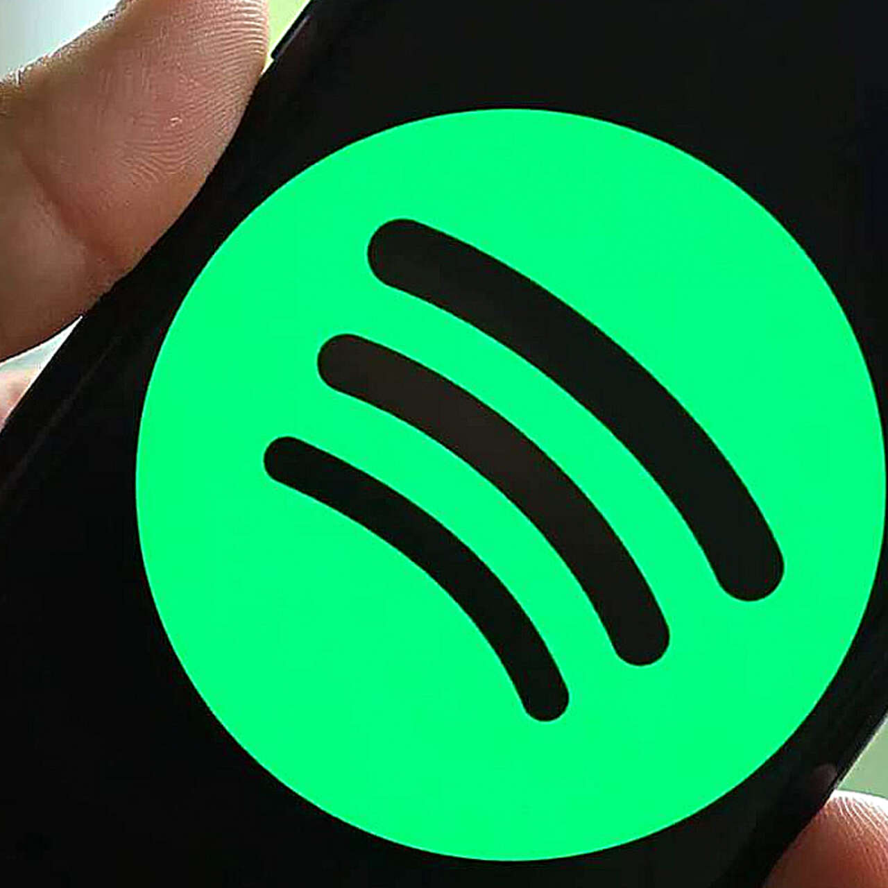 Spotify всё — сервис официально перестал работать в России