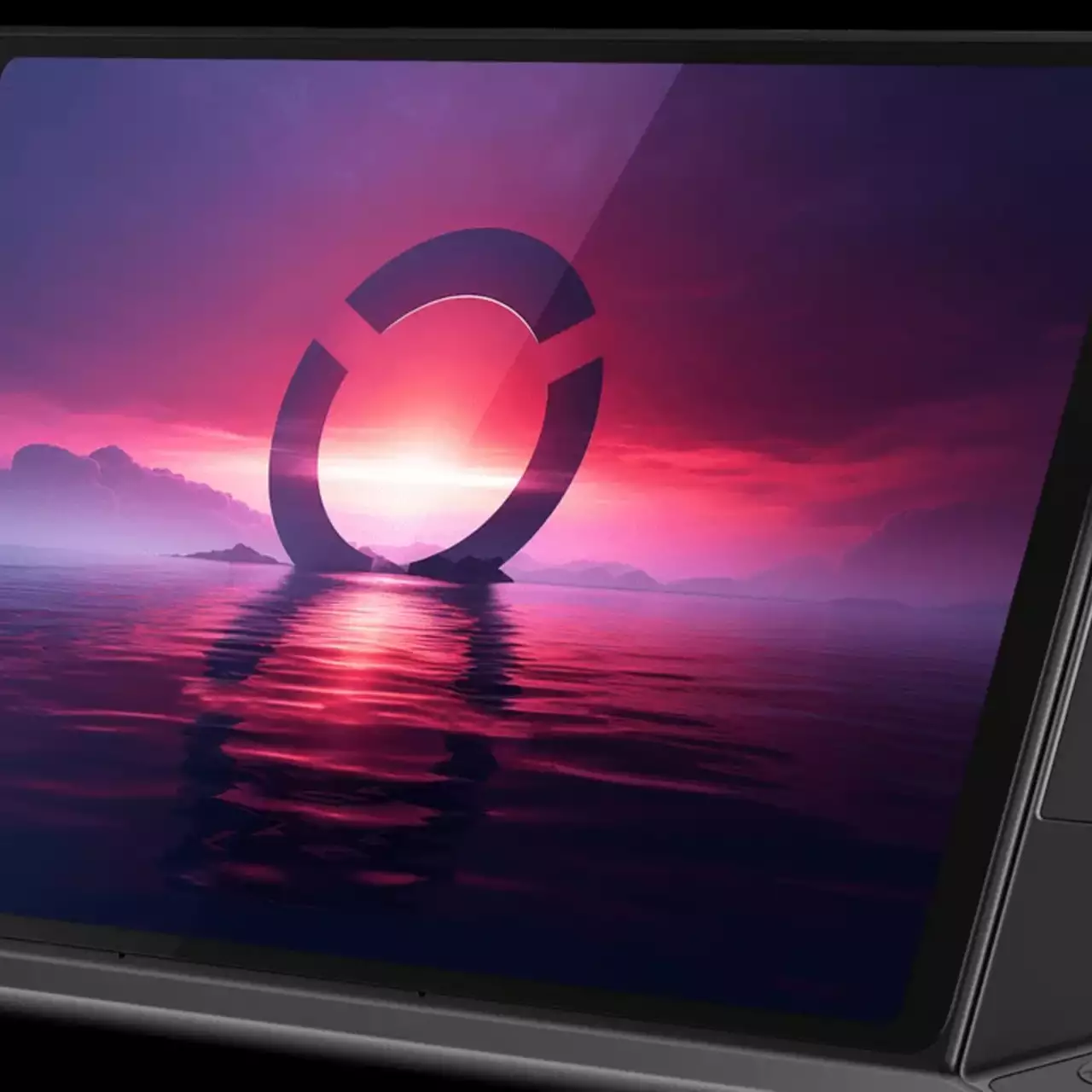 Lenovo представила Legion Go — дорогой ответ Steam Deck с контроллером-мышкой и ценником в 83 тыс рублей