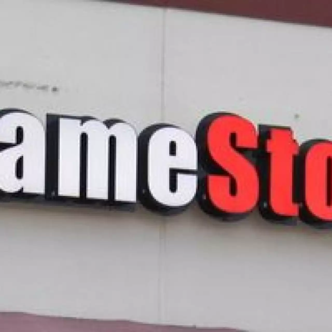 С выходом PS4 и Xbox 720 сети магазинов GameStop грозит смерть С выходом PS4 и Xbox 720 сети магазинов GameStop грозит смерть