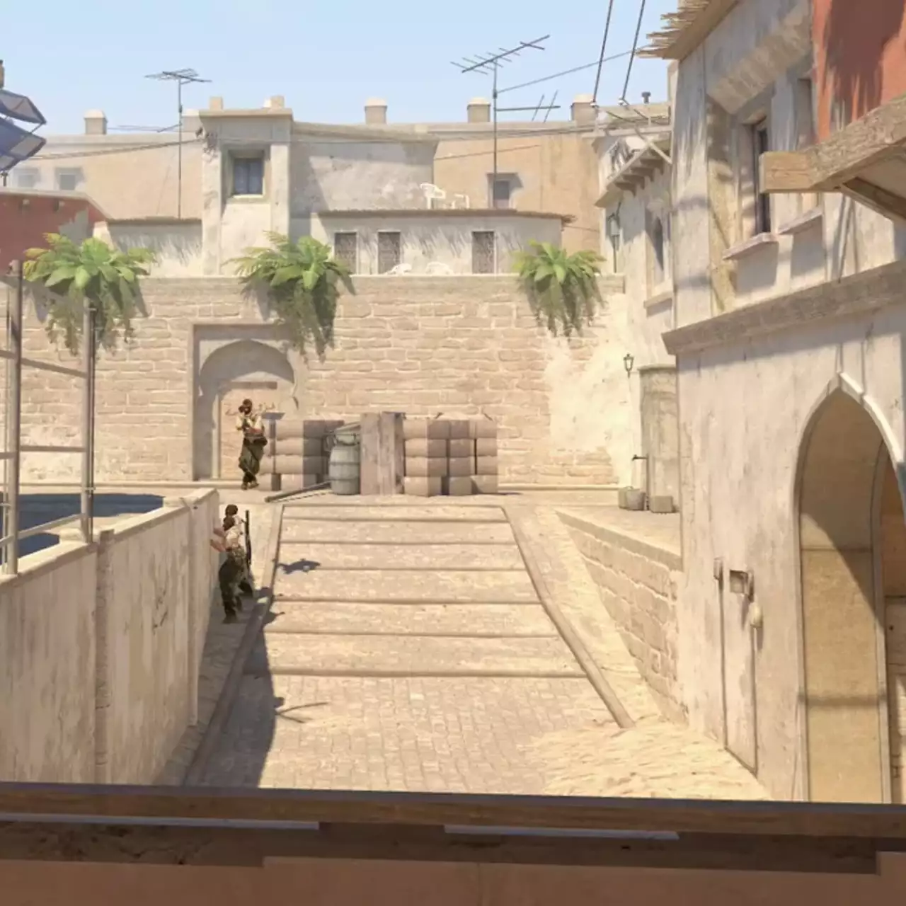 Фанаты CS:GO требуют вернуть старую версию шутера и пытаются занизить рейтинг Counter-Strike 2 Фанаты CS:GO требуют вернуть старую версию шутера и пытаются занизить рейтинг Counter-Strike 2