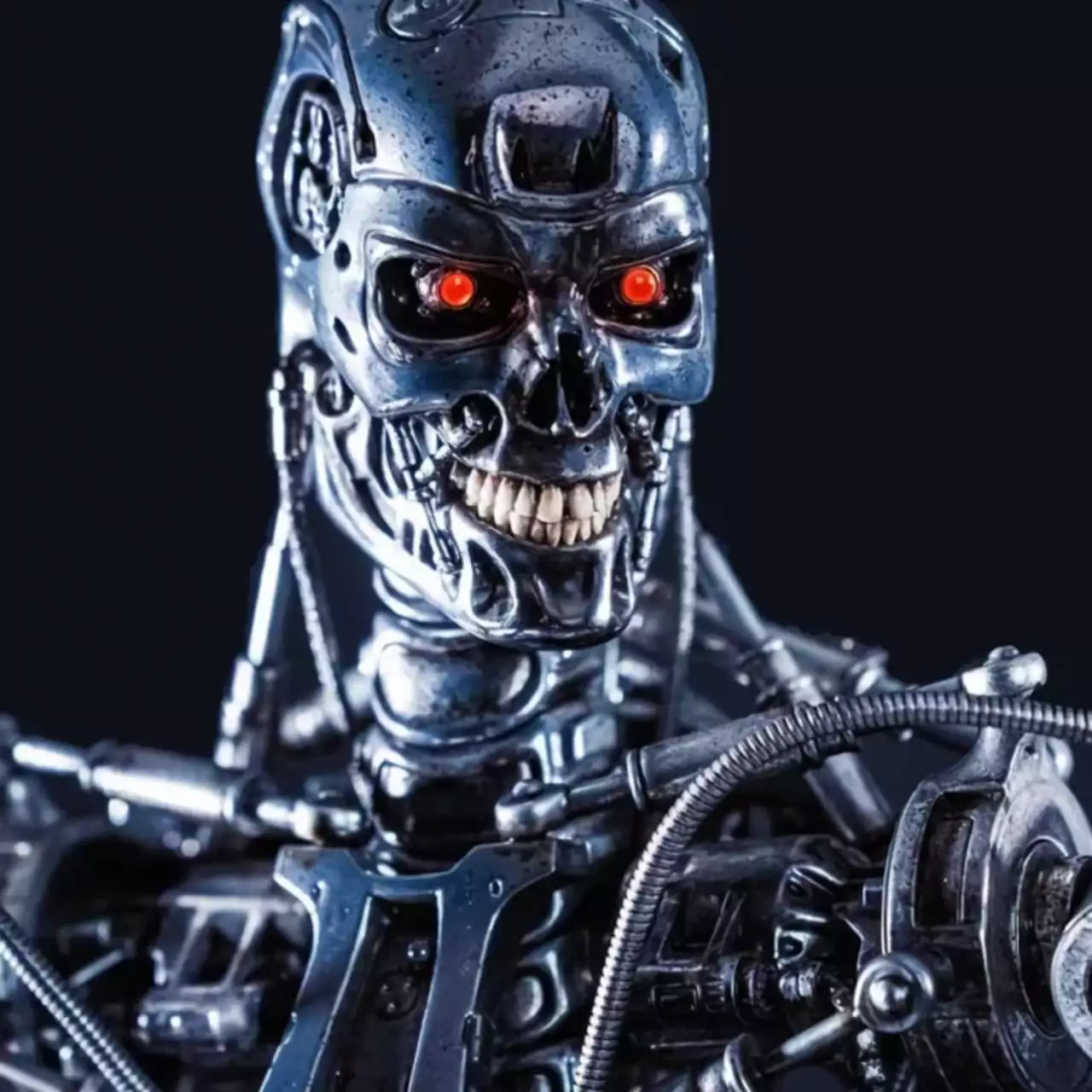 Анонсирована крутая фигурка Т-800 из культового фильма «Терминатор 2: Судный день». Она очень дорогая