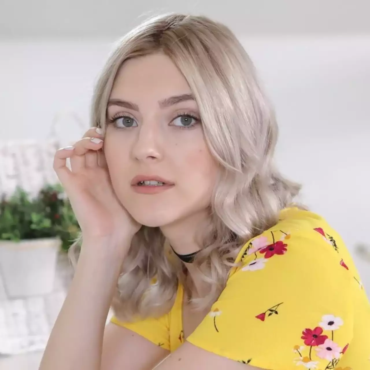 Порноактриса Ева Эльфи призвала фанатов Dota 2 подписаться на ее OnlyFans — это поможет призовому фонду The International 2023 Порноактриса Ева Эльфи призвала фанатов Dota 2 подписаться на ее OnlyFans — это поможет призовому фонду The International 2023