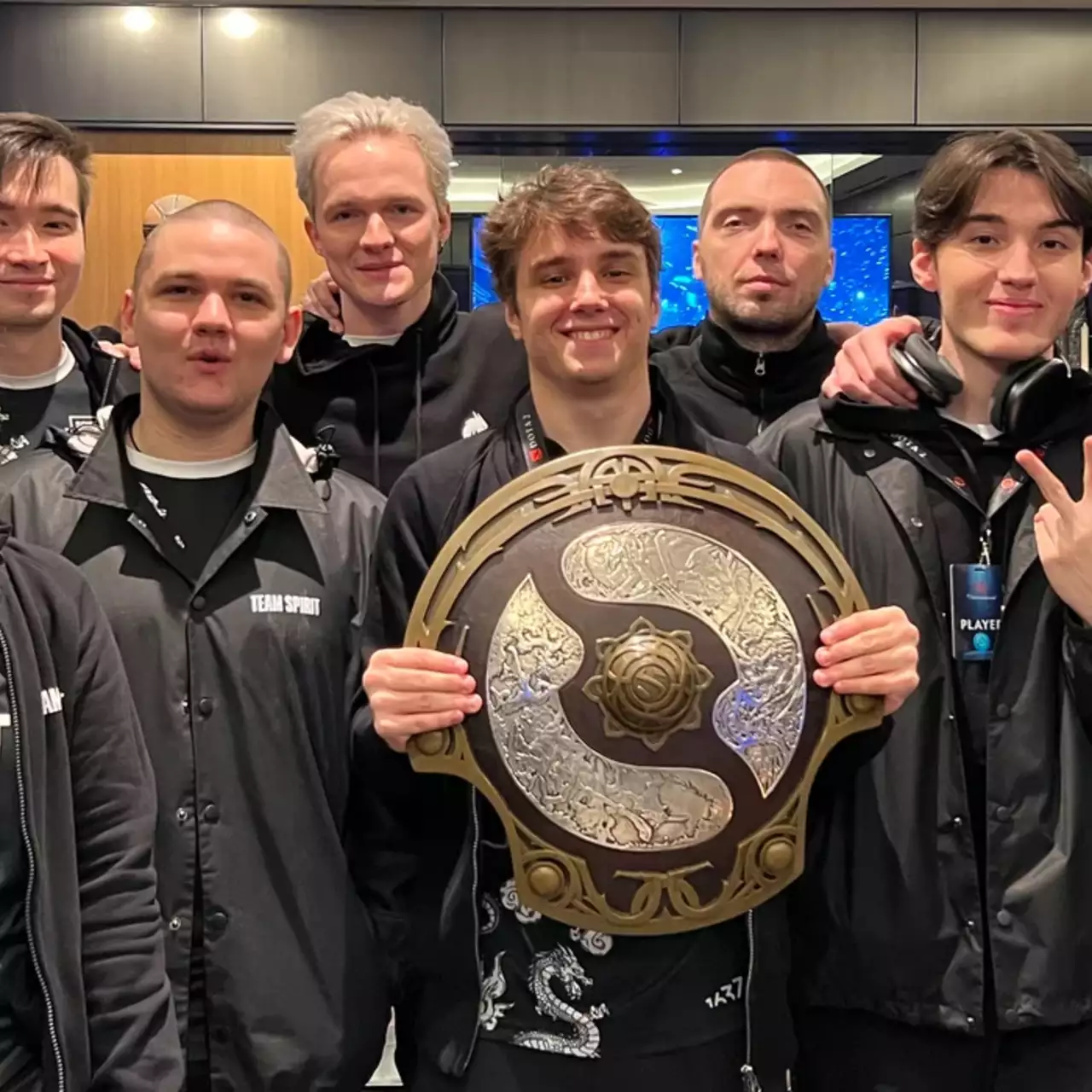 Team Spirit с российскими и украинскими игроками стала двукратным победителем The International 2023 по Dota 2 Team Spirit с российскими и украинскими игроками стала двукратным победителем The International 2023 по Dota 2