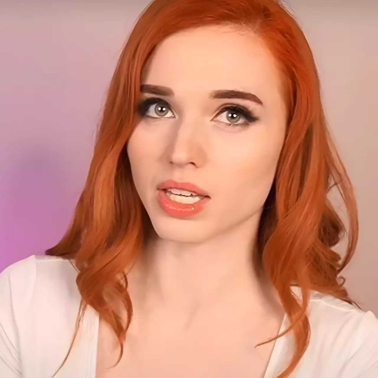 В сети узнали, сколько заработала популярная NSFW-стримерша Amouranth на ОnlyFans за 4 года
