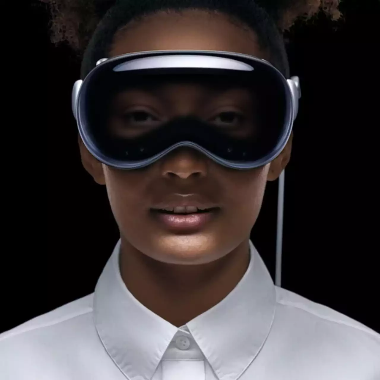 Стартовали продажи Apple Vision Pro. Устройство уже начали использовать в публичных местах Стартовали продажи Apple Vision Pro. Устройство уже начали использовать в публичных местах