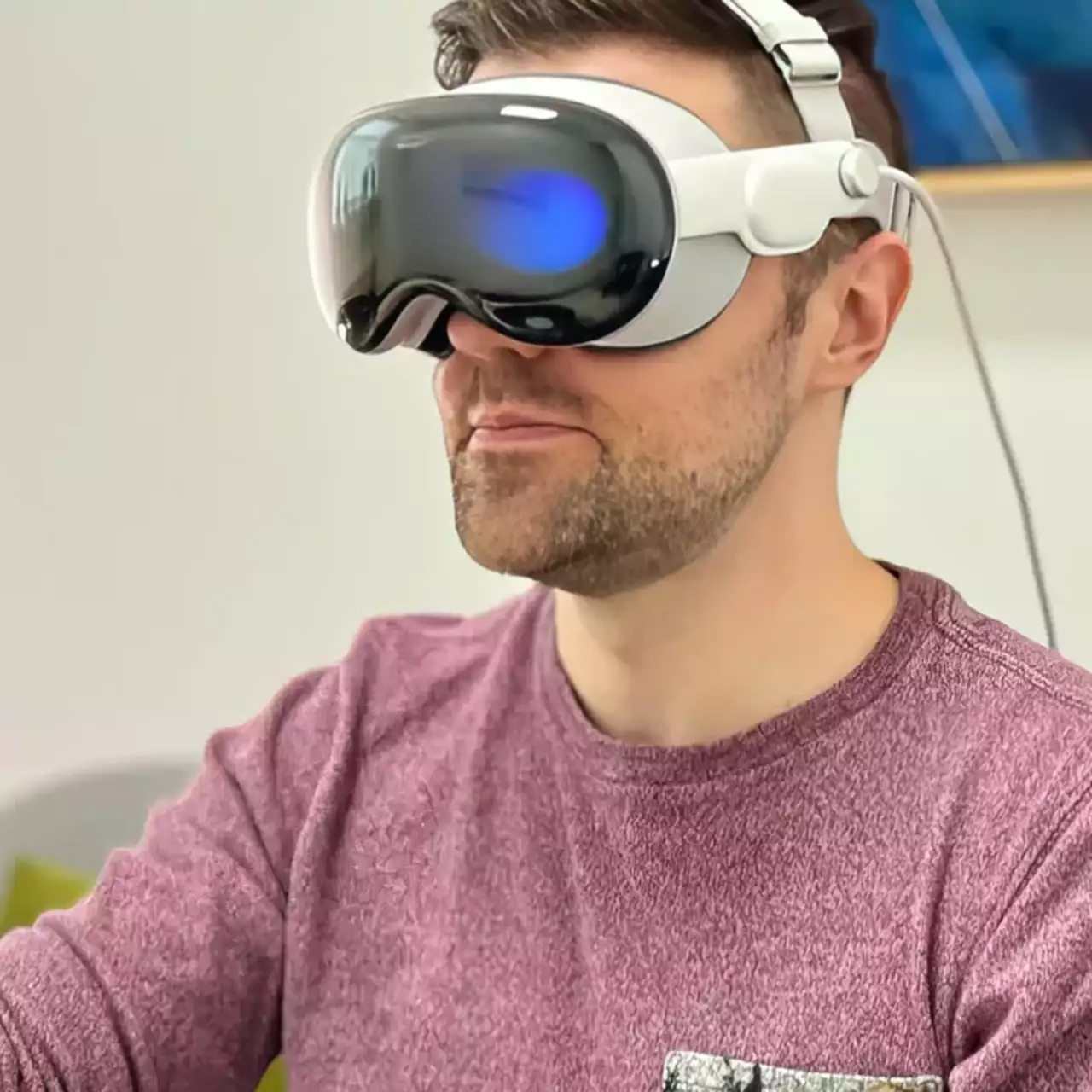 Как люди используют Apple Vision Pro — самые интересные и смешные видео Как люди используют Apple Vision Pro — самые интересные и смешные видео