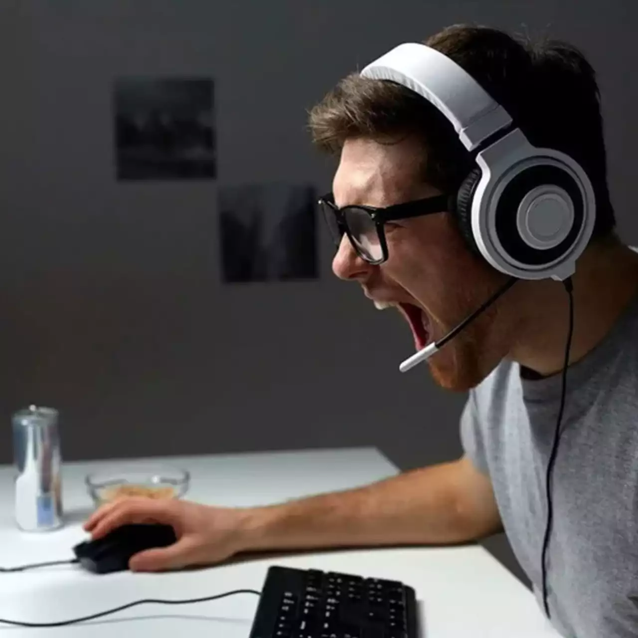 «Мы приходим на работу не злить»: разработчик из Sony пожаловался на геймеров «Мы приходим на работу не злить»: разработчик из Sony пожаловался на геймеров