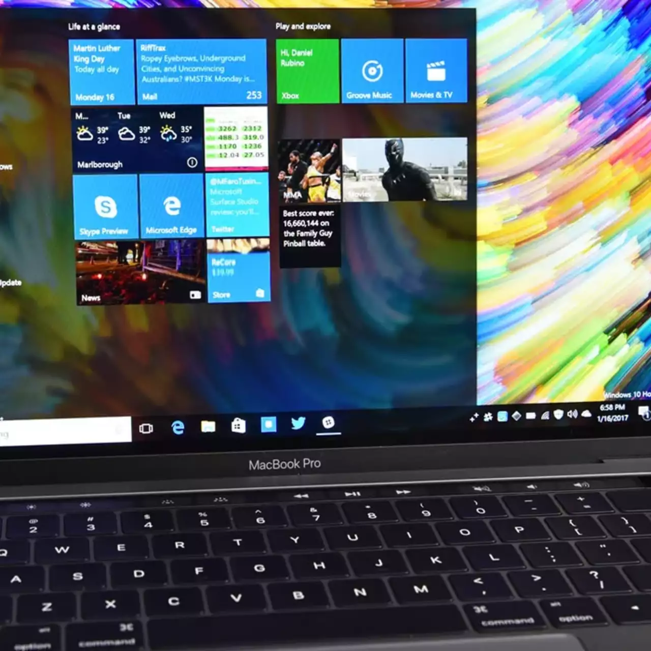 Энтузиаст установил Windows XP на MacBook и запустил Half-Life Энтузиаст установил Windows XP на MacBook и запустил Half-Life