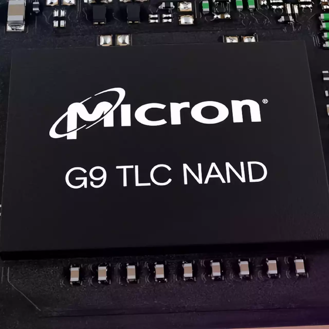 Micron представляет 276-слойные чипы и задаёт новые стандарты для SSD Micron представляет 276-слойные чипы и задаёт новые стандарты для SSD