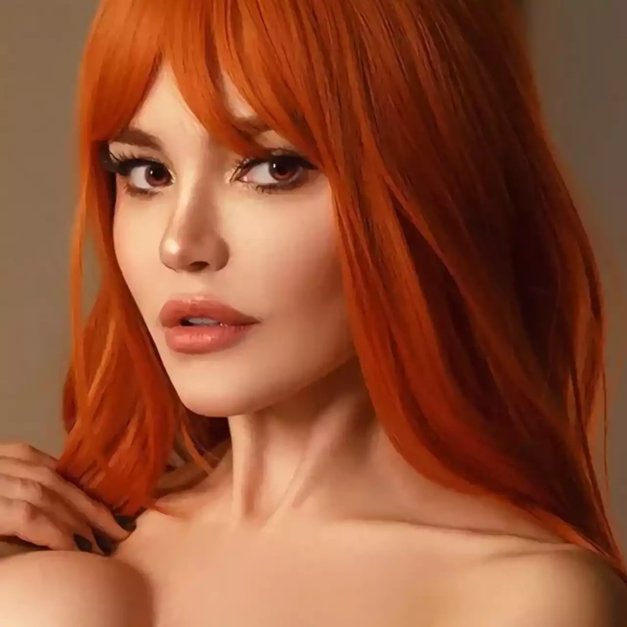 Косплеерша раздела Нами из аниме One Piece Косплеерша раздела Нами из аниме One Piece