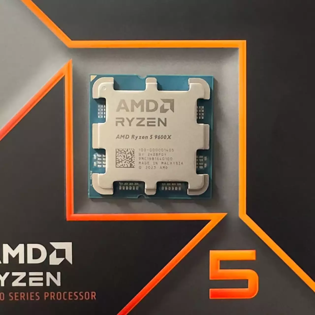 Оверклокер разогнал AMD Ryzen 5 9600X до 7,0 ГГц Оверклокер разогнал AMD Ryzen 5 9600X до 7,0 ГГц