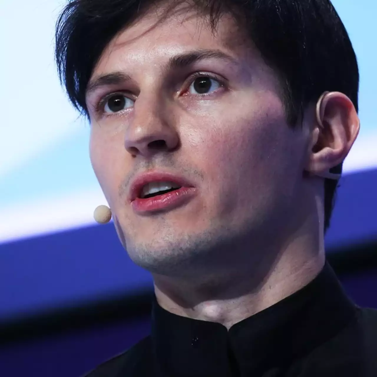 Создателя Telegram Павла Дурова арестовали во Франции Создателя Telegram Павла Дурова арестовали во Франции