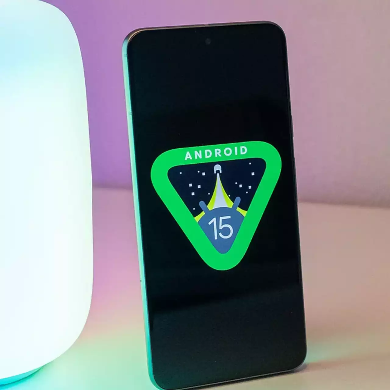 Google отложила релиз Android 15 Google отложила релиз Android 15