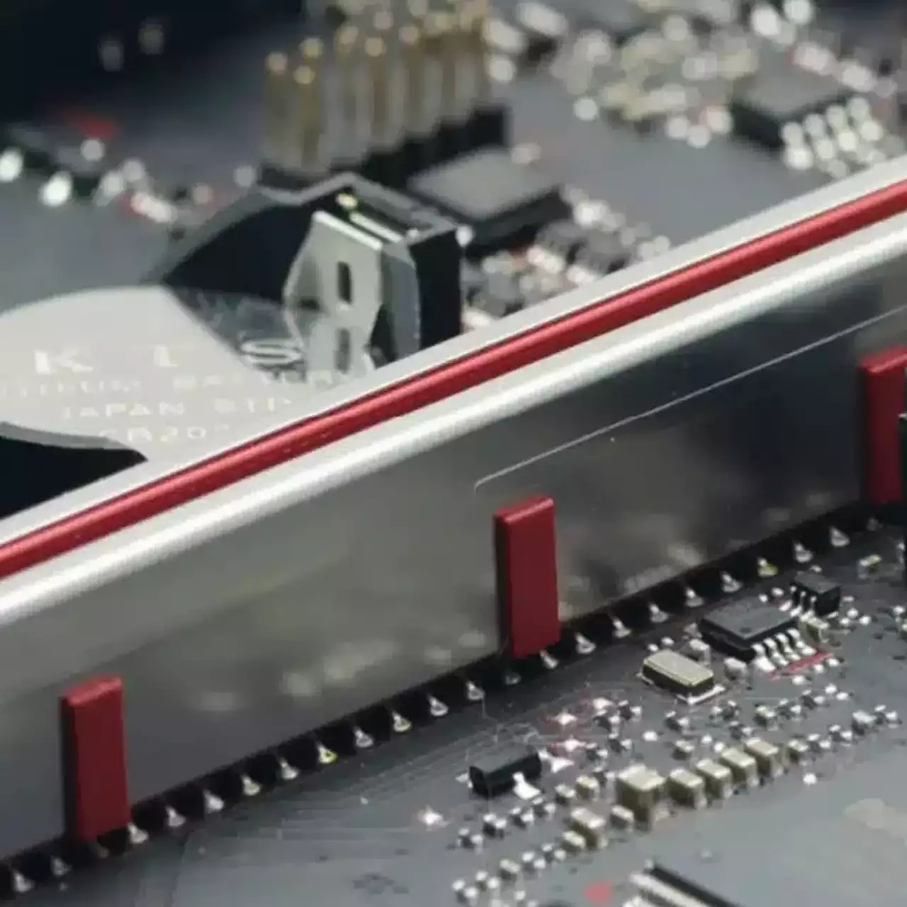 Icy Dock выпустила адаптер для установки четырёх M.2 SSD в слот PCIe 5.0 x16 Icy Dock выпустила адаптер для установки четырёх M.2 SSD в слот PCIe 5.0 x16
