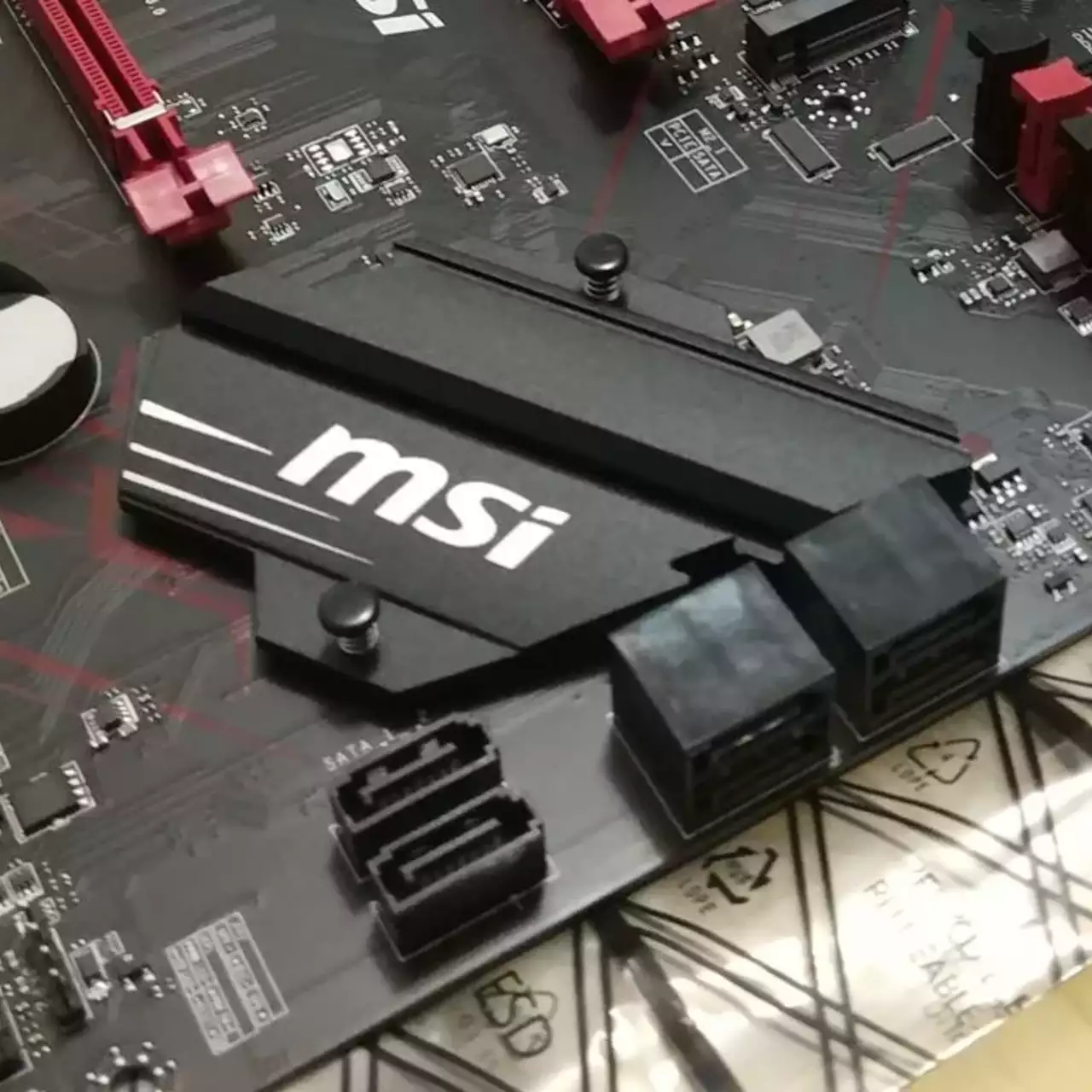 MSI подтверждает поддержку CUDIMM для AMD Ryzen 8000 и 9000