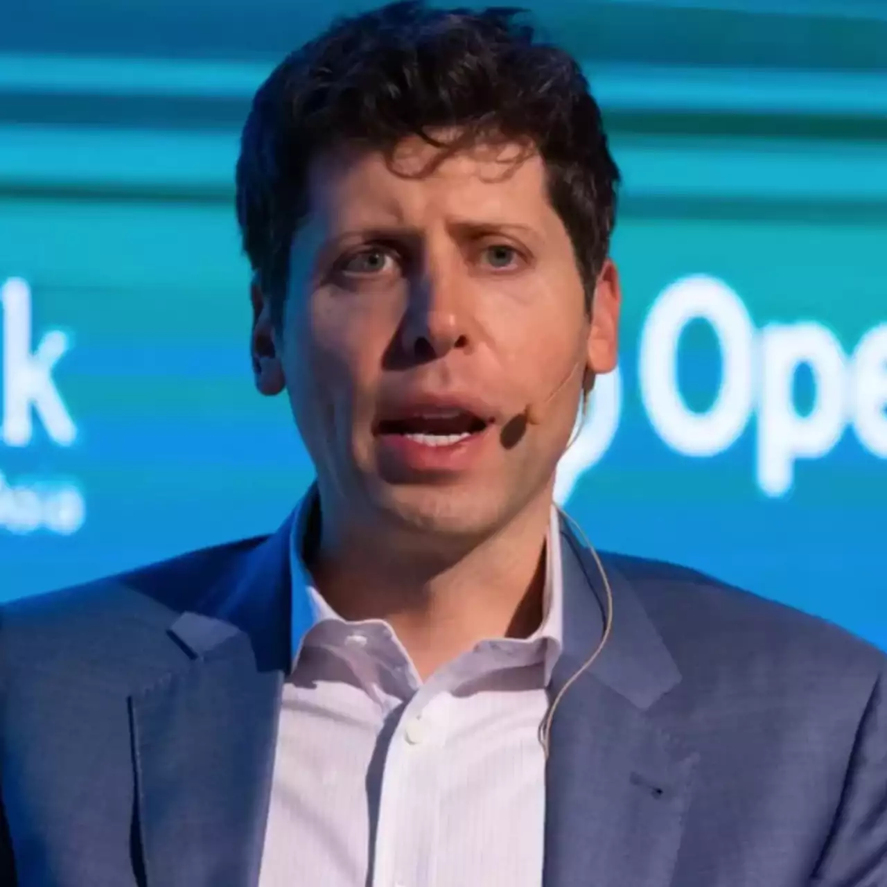 Глава OpenAI признался, что принимает ChatGPT за реального человека Глава OpenAI признался, что принимает ChatGPT за реального человека