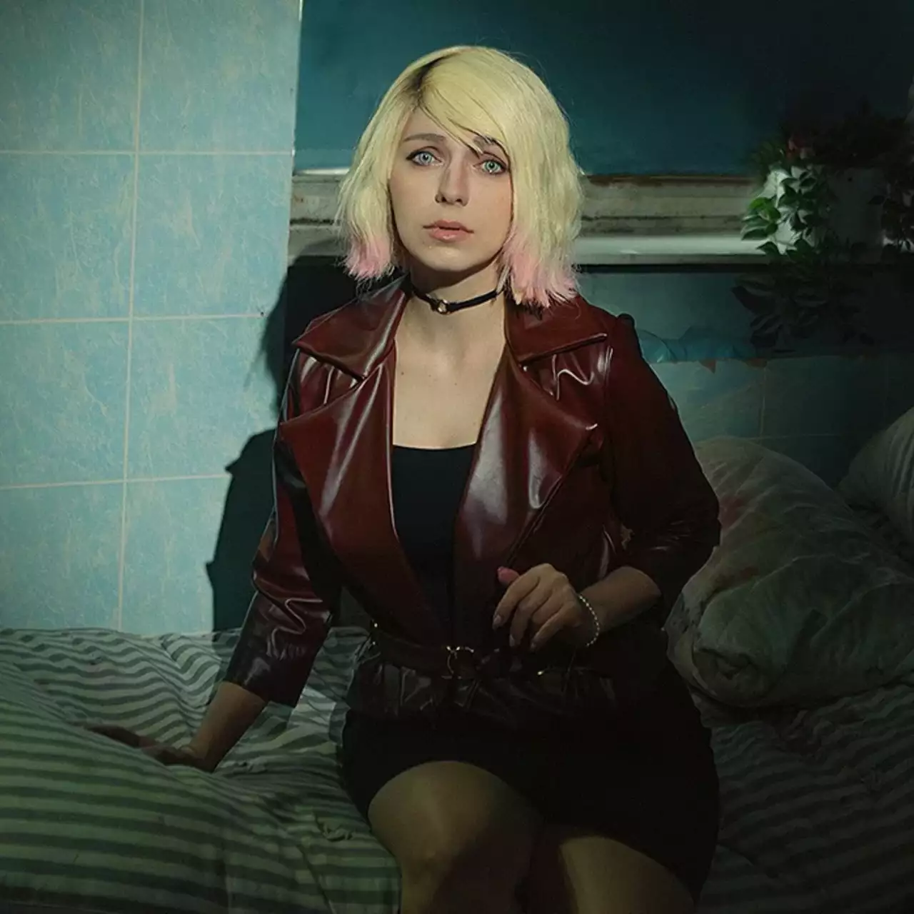 Модель показала атмосферный косплей Марии из ремейка Silent Hill 2