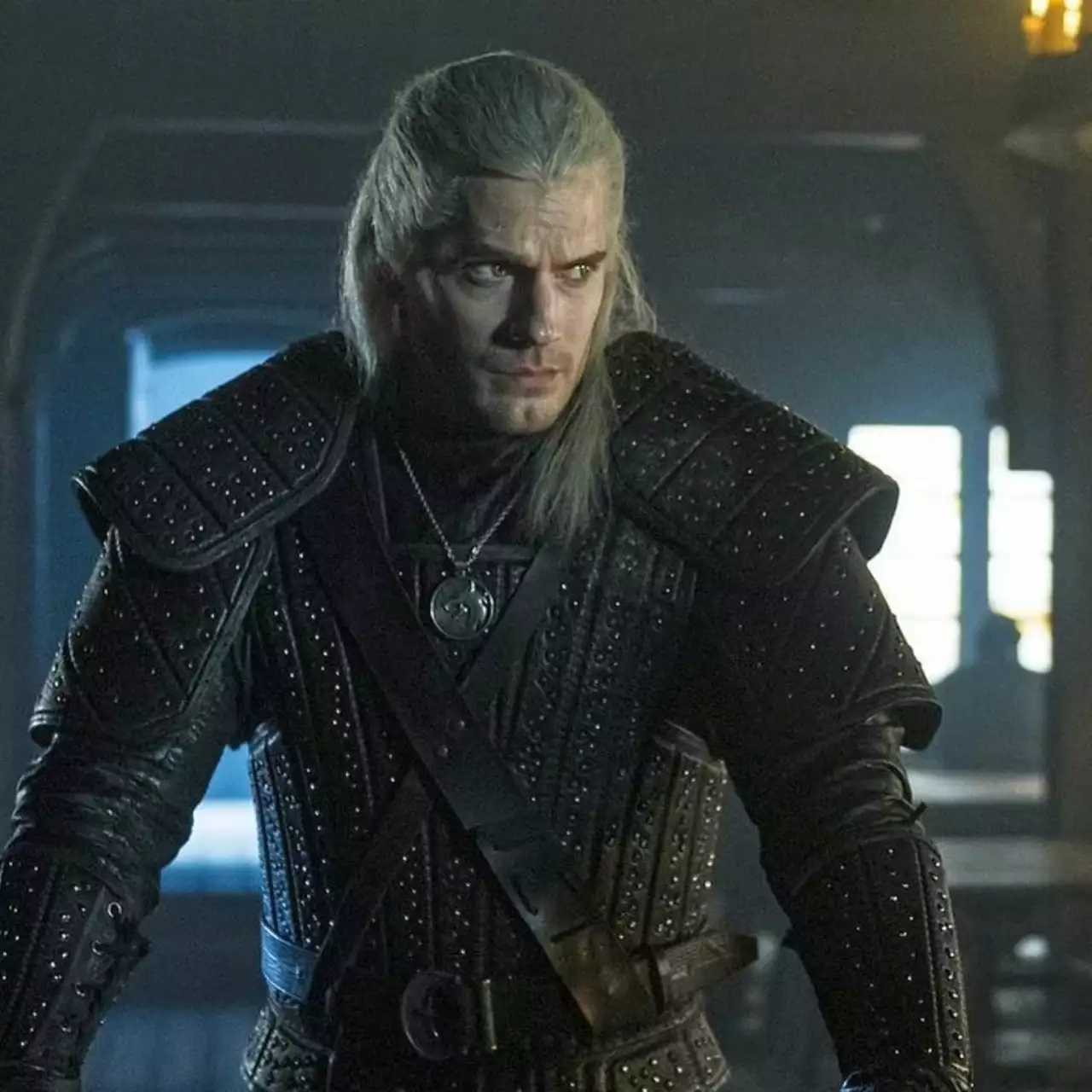 Не только Генри Кавилл: в сериале «Ведьмак» заменят ещё одного актёра Не только Генри Кавилл: в сериале «Ведьмак» заменят ещё одного актёра