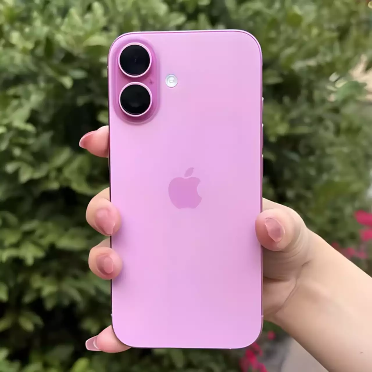 Слабый старт iPhone 16: продажи оказались вдвое ниже, чем у iPhone 15 Слабый старт iPhone 16: продажи оказались вдвое ниже, чем у iPhone 15