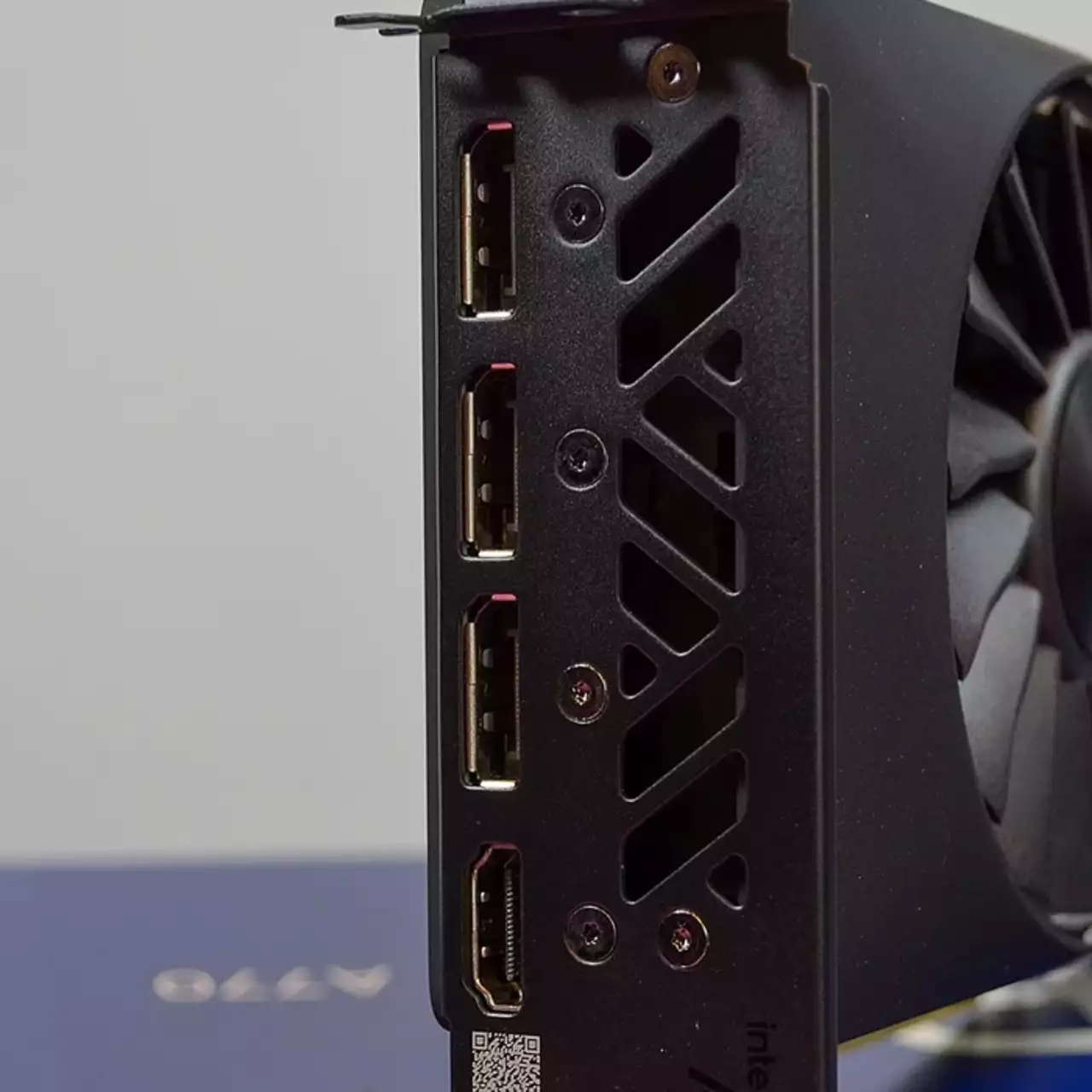 Новые видеокарты Intel Battlemage могут представить до CES 2025 Новые видеокарты Intel Battlemage могут представить до CES 2025