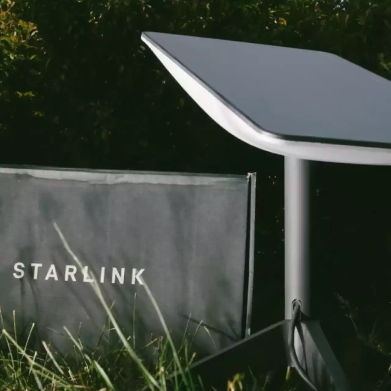 Представлен рюкзак для антенны Starlink V4 от SpaceX за $199