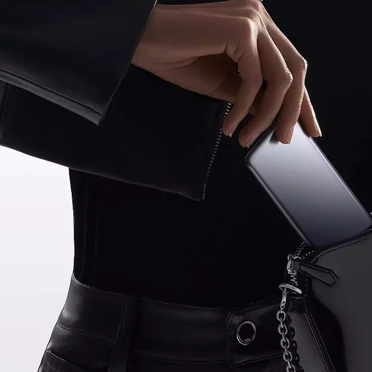 Представлен ультратонкий пауэрбанк Xiaomi с мощностью 20 Вт Представлен ультратонкий пауэрбанк Xiaomi с мощностью 20 Вт
