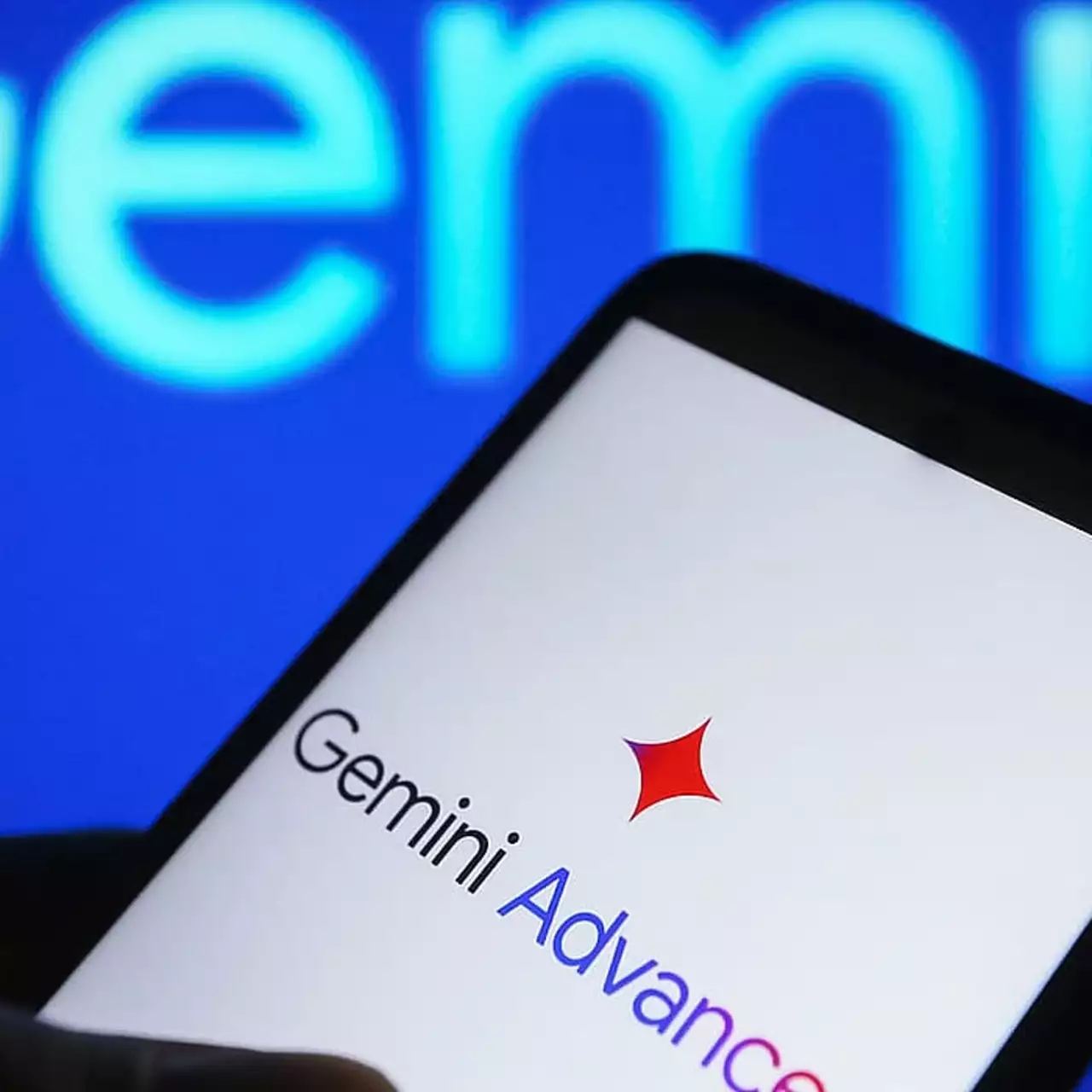 В Gemini появилась функция, позволяющая ИИ проводить исследования в интернете В Gemini появилась функция, позволяющая ИИ проводить исследования в интернете