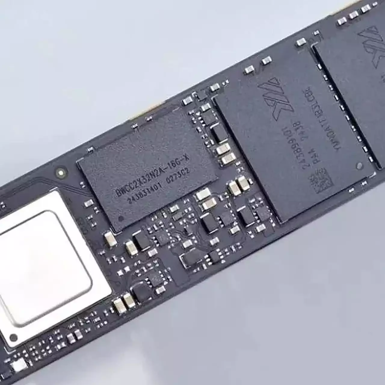 Китайский SSD Zhitai TiPro9000 готов бросить вызов мировым лидерам Китайский SSD Zhitai TiPro9000 готов бросить вызов мировым лидерам