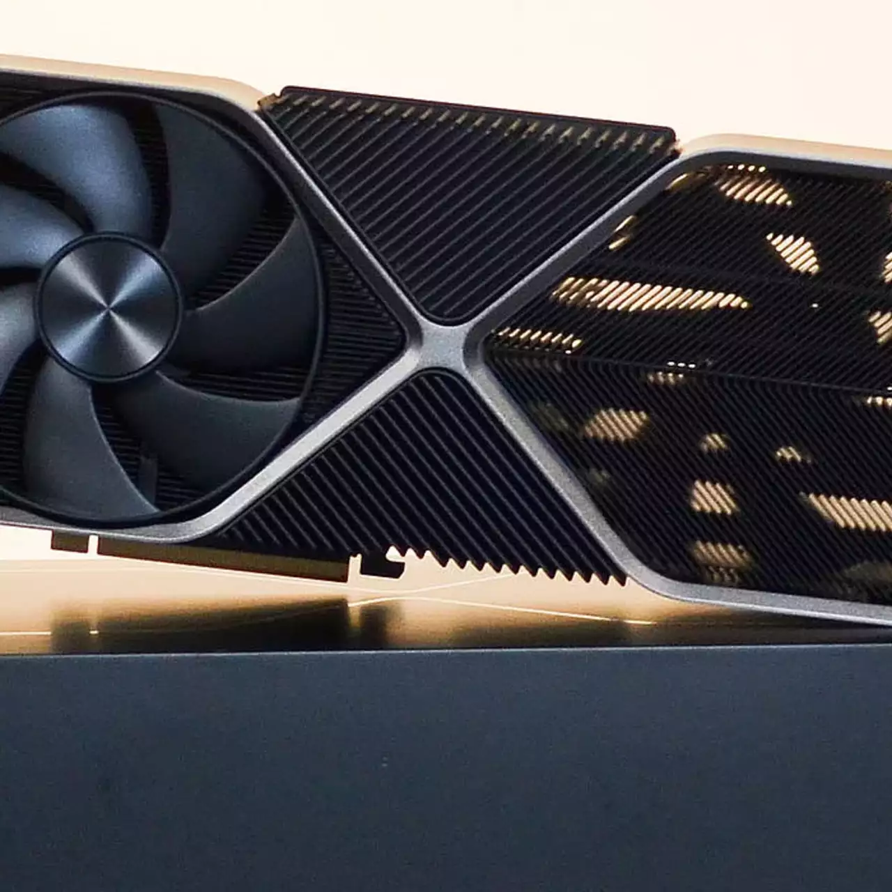 GeForce RTX 5080 появится в России 30 января, однако хватит не всем GeForce RTX 5080 появится в России 30 января, однако хватит не всем