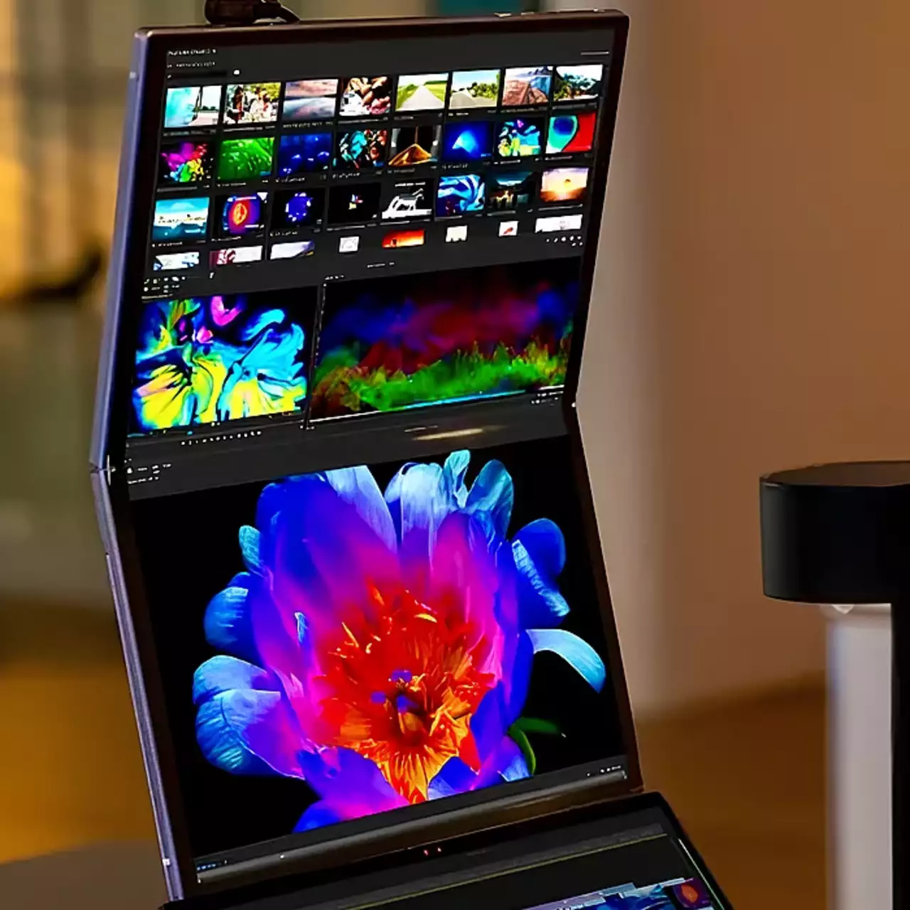 ASUS представила монитор ZenScreen Duo OLED — два экрана в одном компактном корпусе ASUS представила монитор ZenScreen Duo OLED — два экрана в одном компактном корпусе