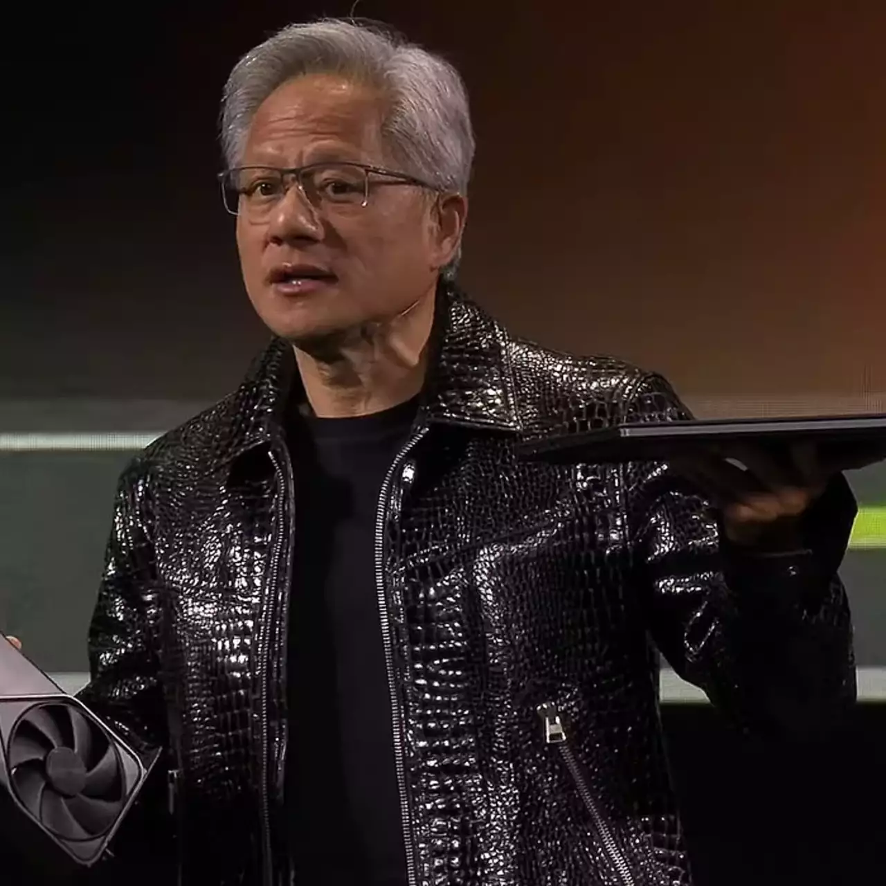 NVIDIA оправдывает провал RTX 50, обвиняя пользователей