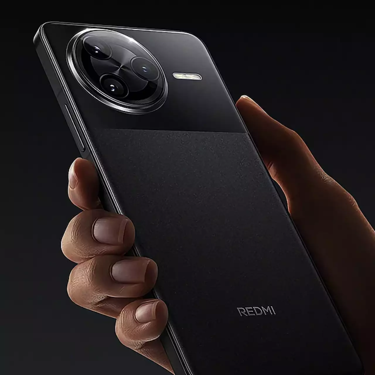Китайские энтузиасты превратили Redmi K80 Pro в портативного игрового монстра Китайские энтузиасты превратили Redmi K80 Pro в портативного игрового монстра