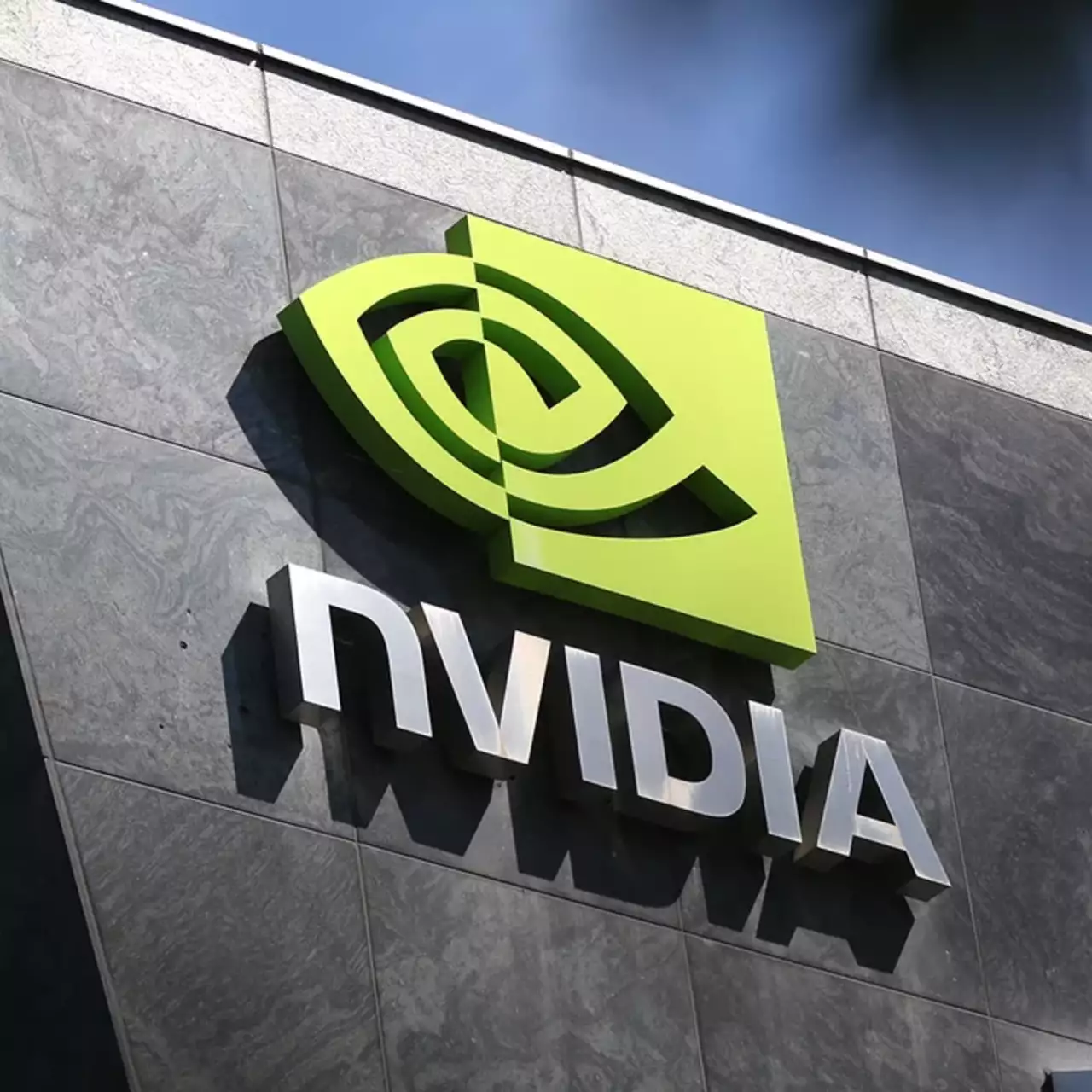 NVIDIA подешевела на $1 триллион с начала 2025 года: акции просели на 29%