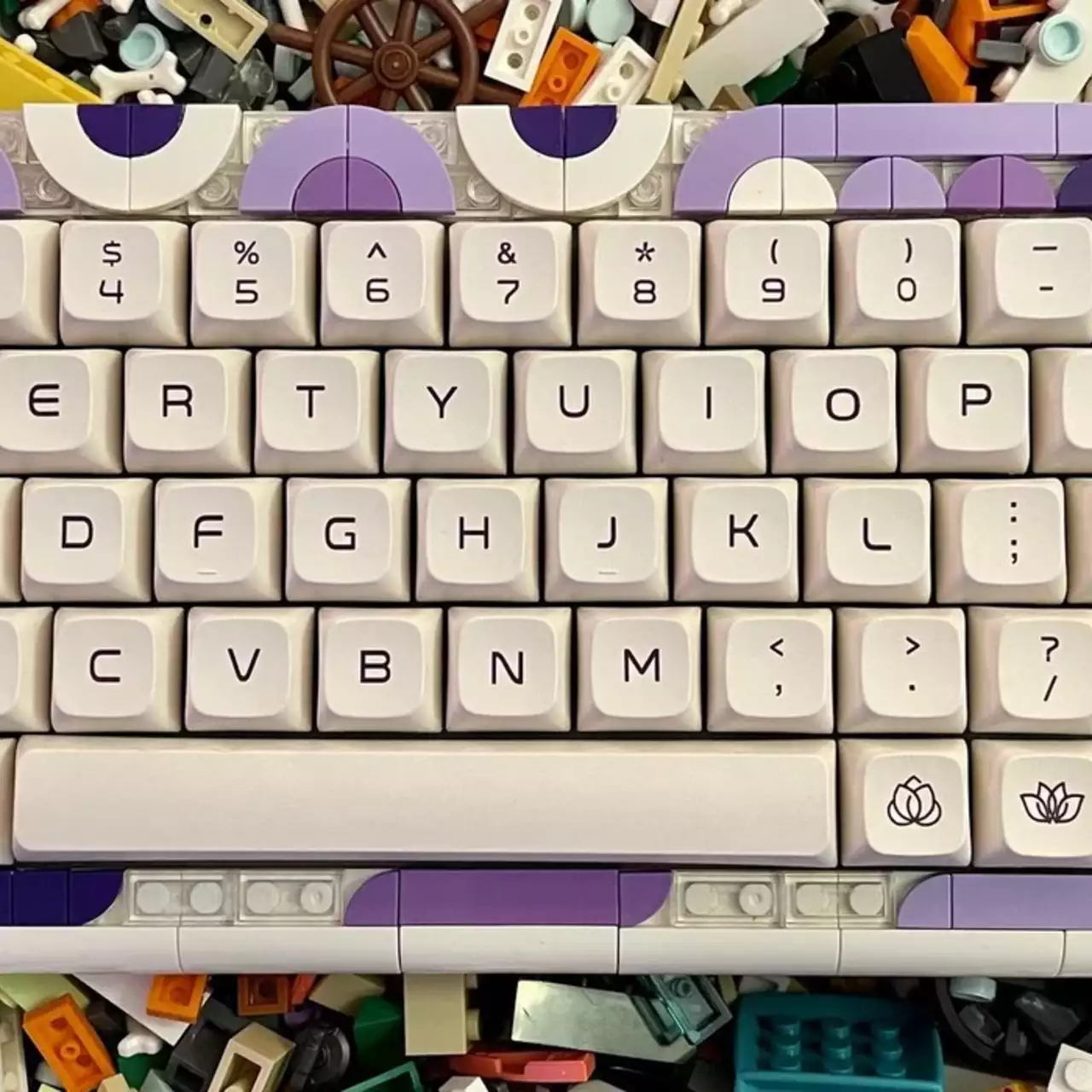 KBDcraft выпустит клавиатуру, которую можно дополнять Lego-деталями KBDcraft выпустит клавиатуру, которую можно дополнять Lego-деталями