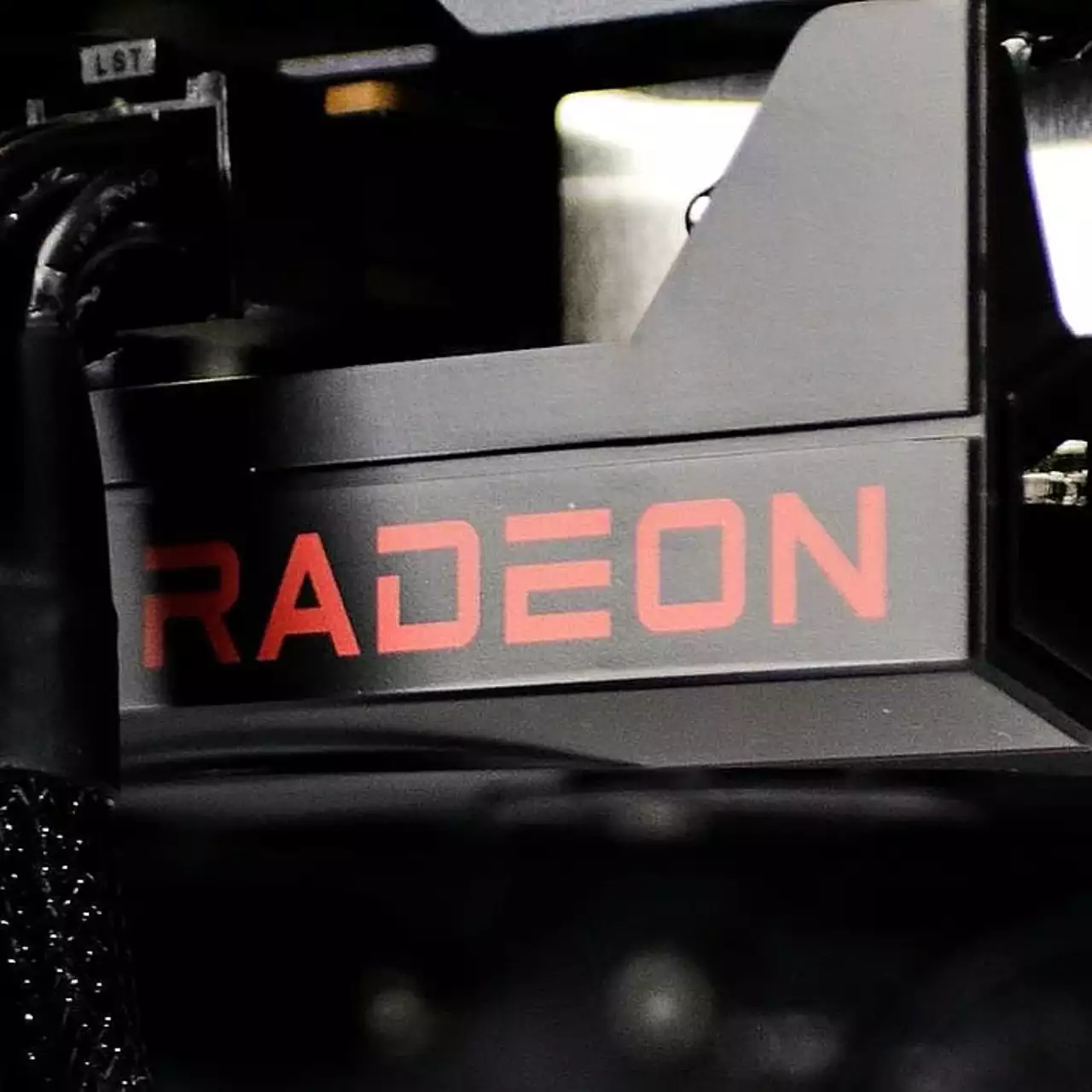 AMD выпускает бюджетную RX 9070 GRE, пока только для китайского рынка