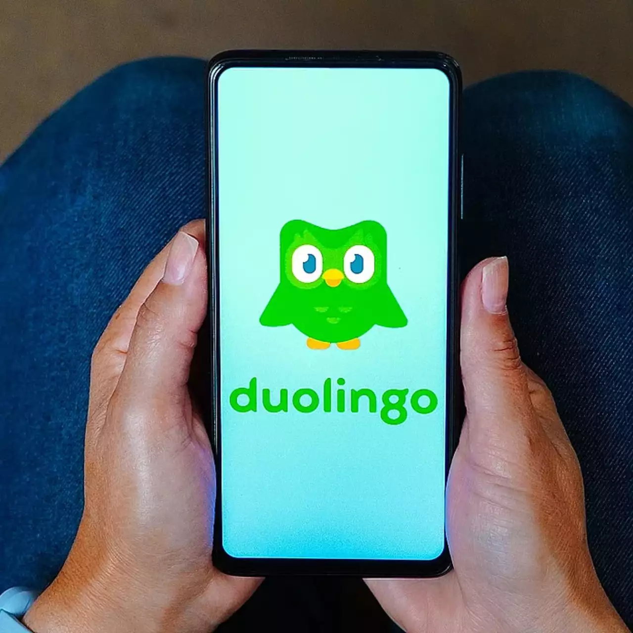 Зелёная сова увольняет: Duolingo передаёт задачи сотрудников нейросетям Зелёная сова увольняет: Duolingo передаёт задачи сотрудников нейросетям