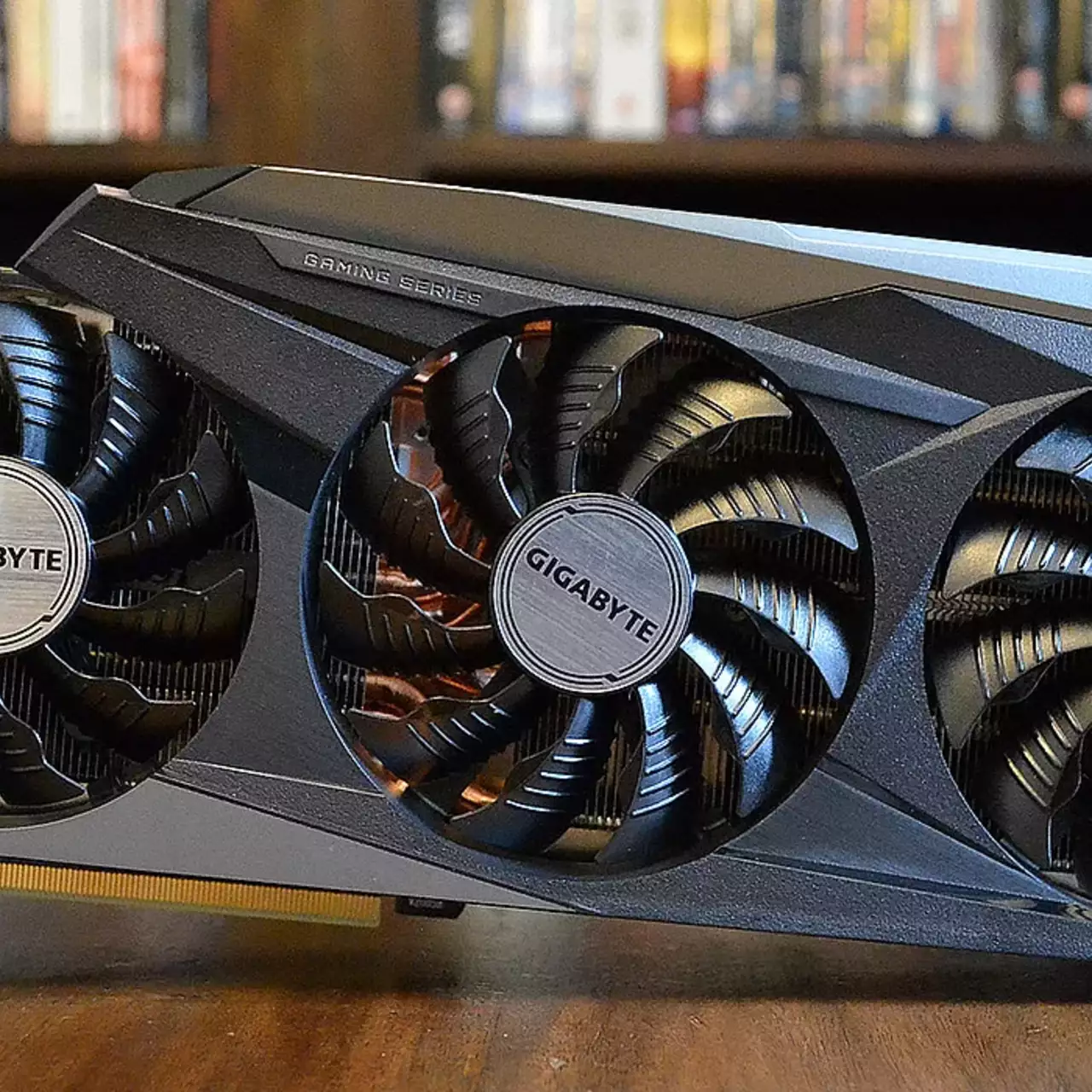 Из видеокарт Gigabyte вытекает термогель — пользователи бьют тревогу Из видеокарт Gigabyte вытекает термогель — пользователи бьют тревогу
